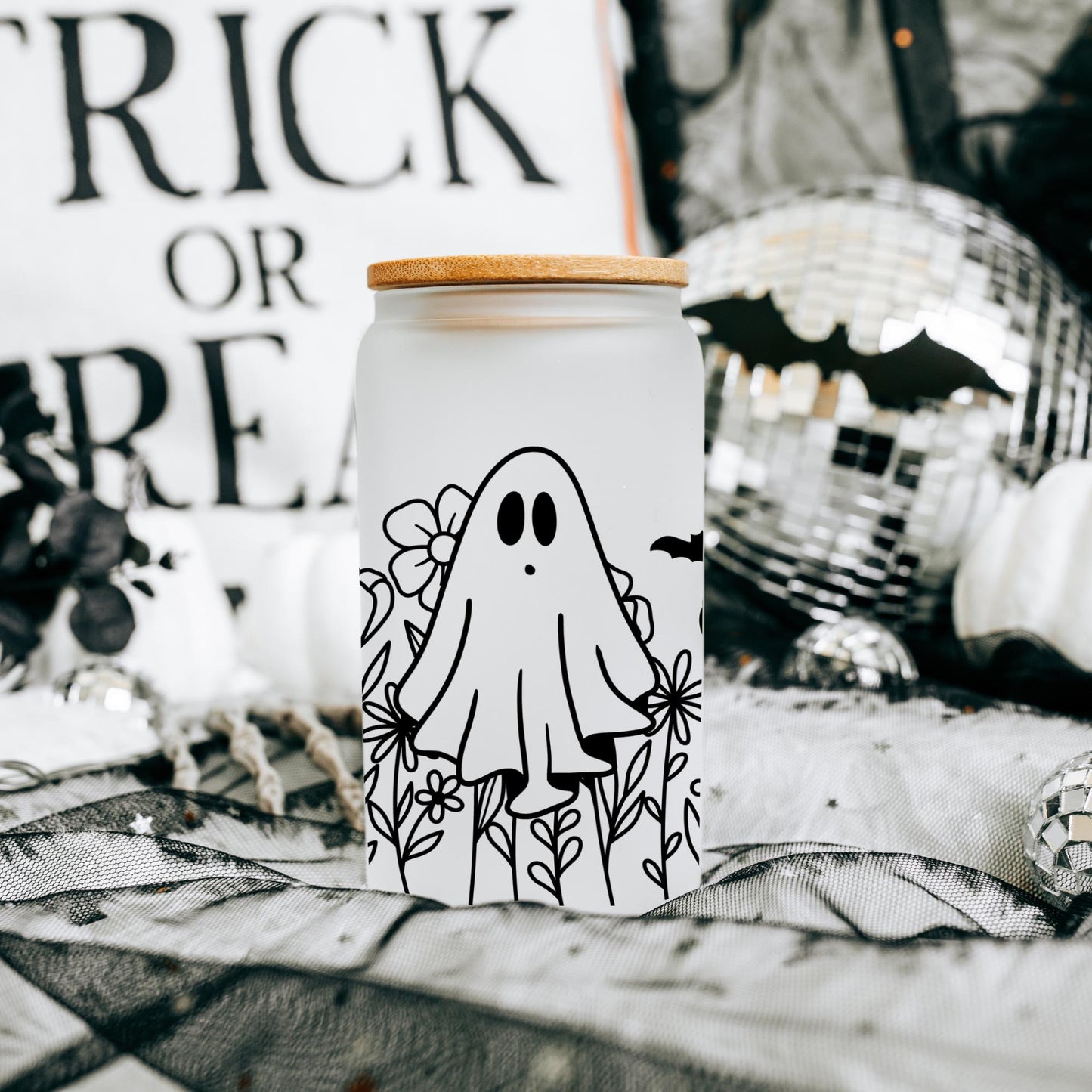Floral Ghost 16oz Iced Coffee Cup, Halloween Gift, Fall Lover Iced Coffee Can, Halloween Glass Can, Coffee Cup w/ Straw & Bamboo Lid.
