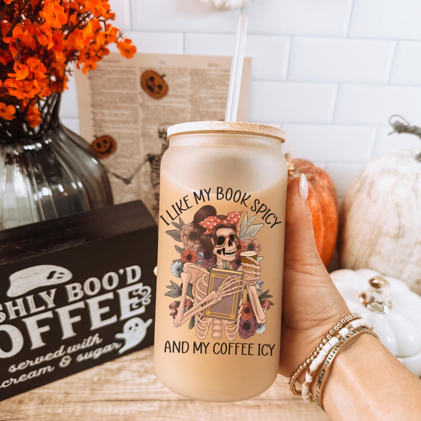 Spicy Book Lover 16oz Iced Coffee Cup, Romance Reader Gift, Smut Reader Cup, Book Lover Gift, Smut Lover, Coffee Cup w/ Straw & Bamboo Lid.